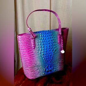 Brahmin handbag, absolutely beautiful, never worn. Retail is $385, asking $150